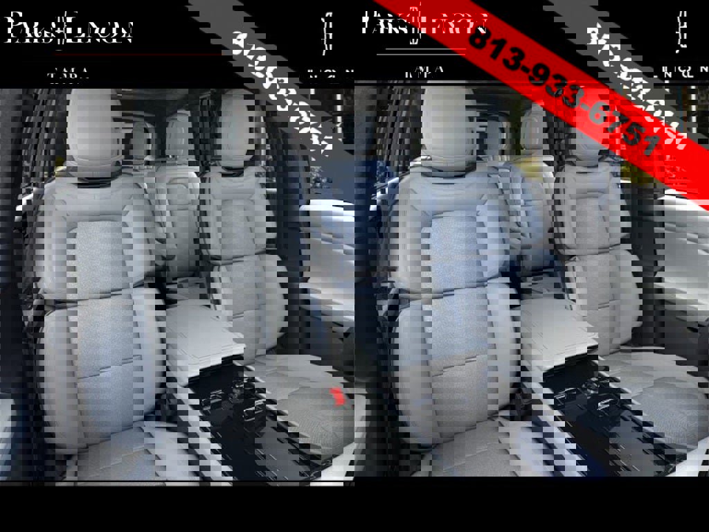 New 2025 Lincoln Aviator Black Label image 32