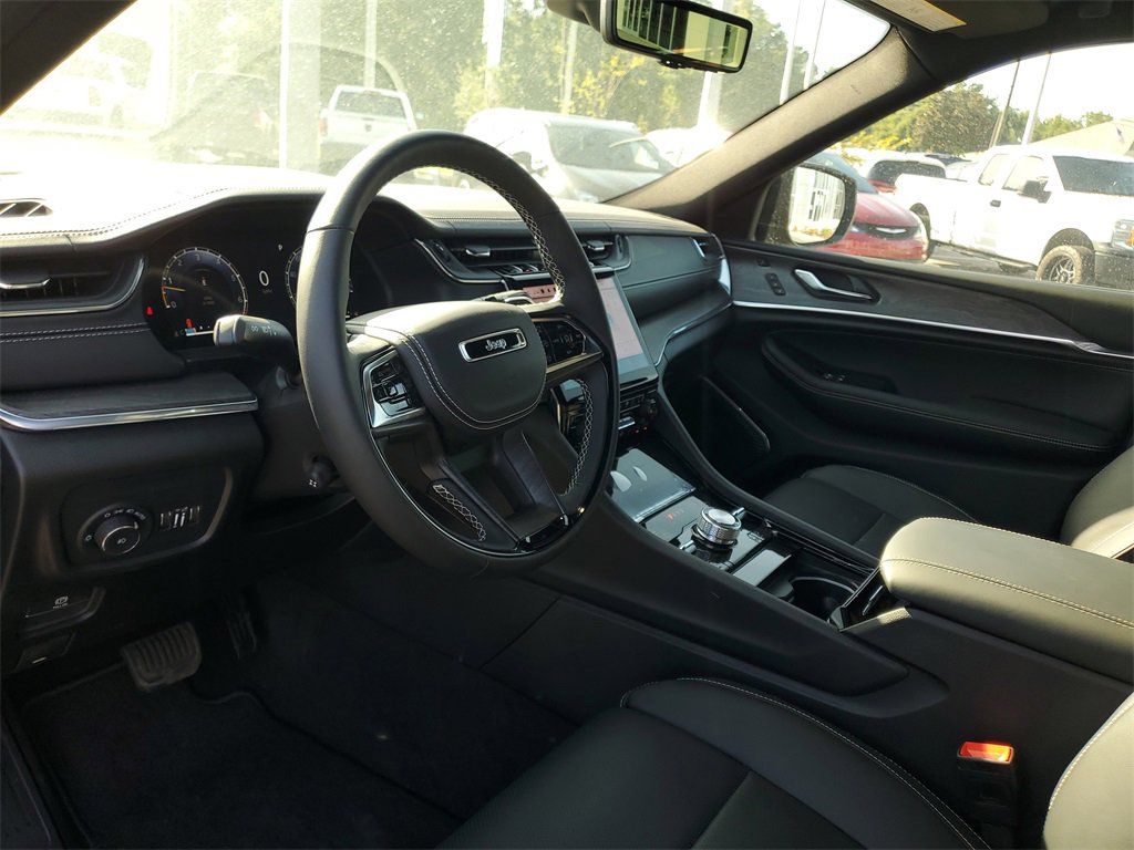 New 2025 Jeep Grand Cherokee L Overland w/ Advanced Protech Group III image 7