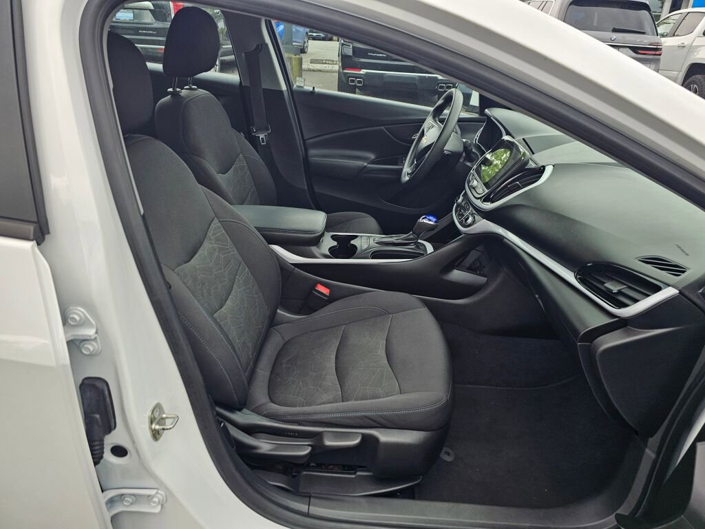 Used 2018 Chevrolet Volt LT FWD image 27