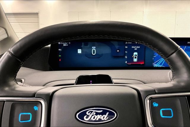 Used 2025 Ford Expedition Max Platinum image 29