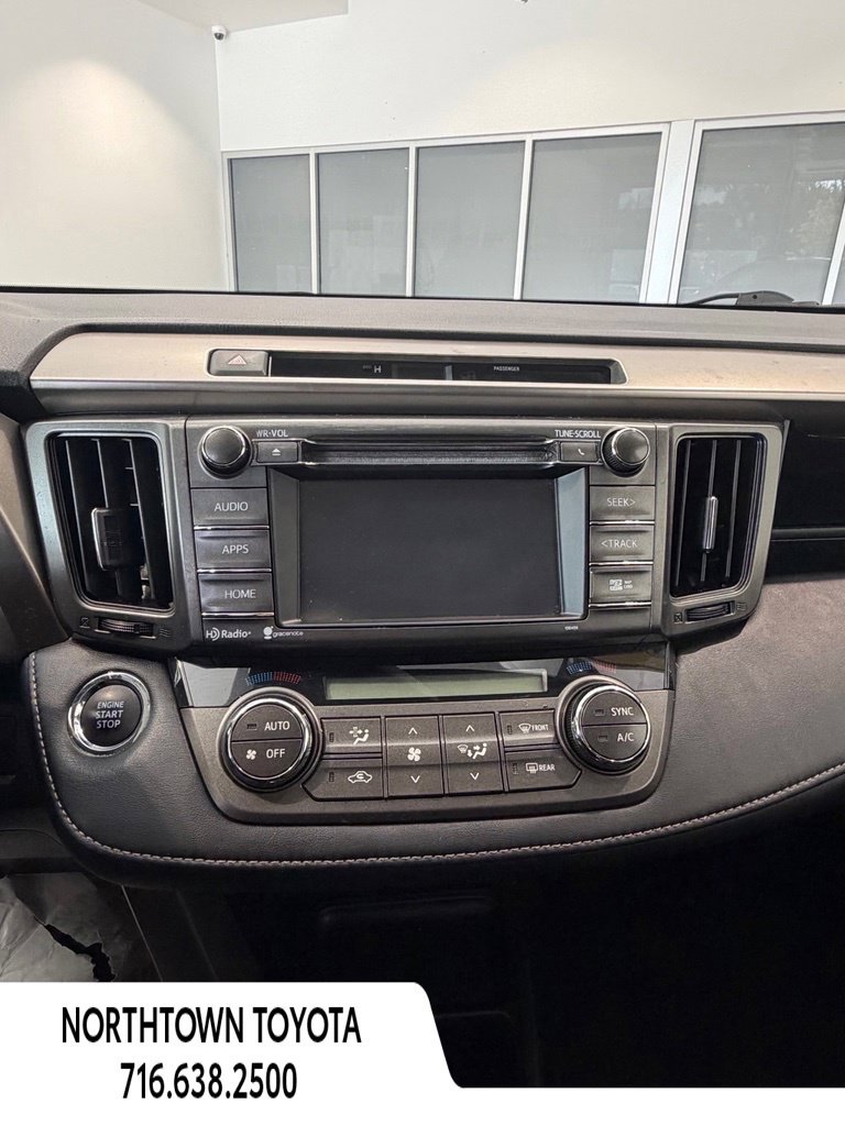 Used 2014 Toyota RAV4 Limited AWD/4WD image 19