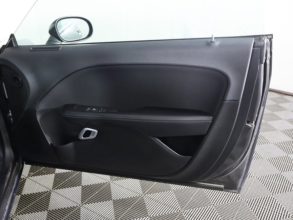 Used 2019 Dodge Challenger SXT image 19