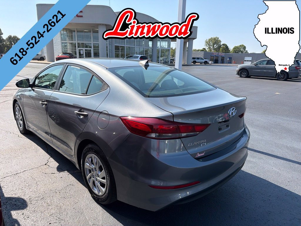 Used 2017 Hyundai Elantra SE FWD image 3