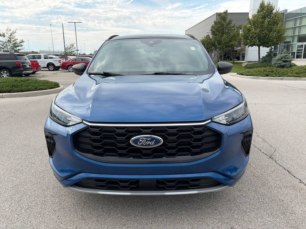 Used 2023 Ford Escape ST-Line w/ Equipment Group 301A FWD image 2