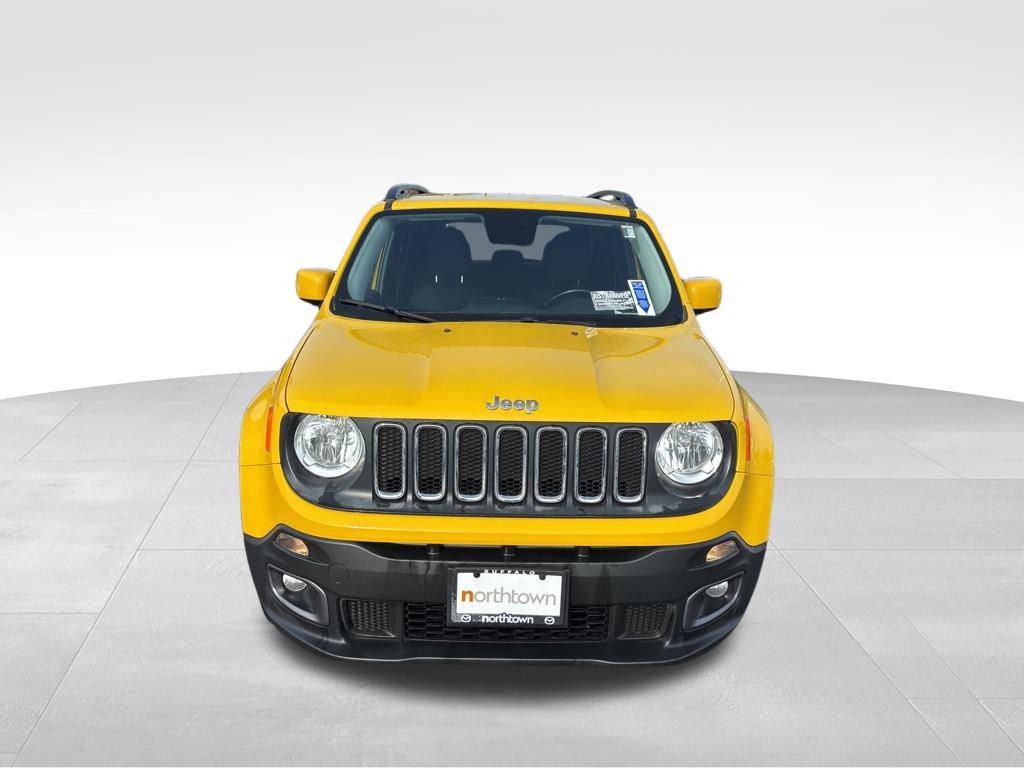 Used 2017 Jeep Renegade Latitude image 4