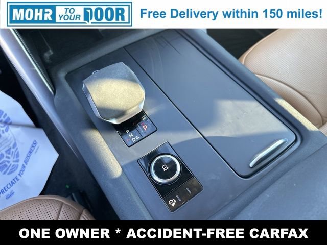 Used 2022 Land Rover Discovery S image 19