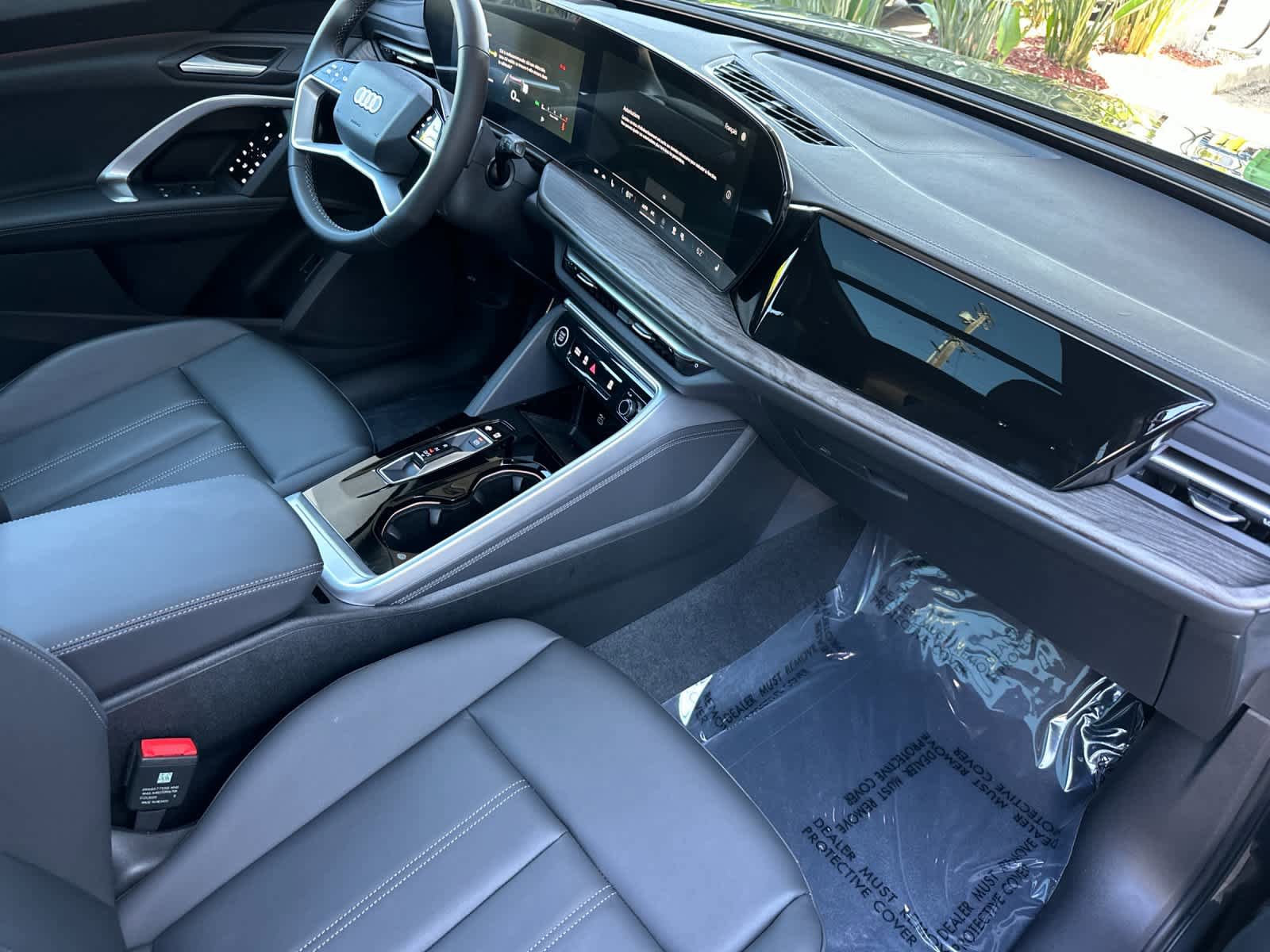 Used 2025 Audi Q5 Premium w/ Convenience Package AWD/4WD image 16