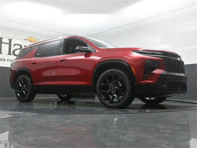 New 2026 Chevrolet Traverse RS w/ LPO, Floor Liner Package image 2