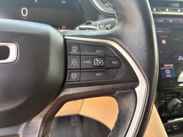 Used 2021 Jeep Grand Cherokee L Limited w/ Luxury Tech Group II image 24