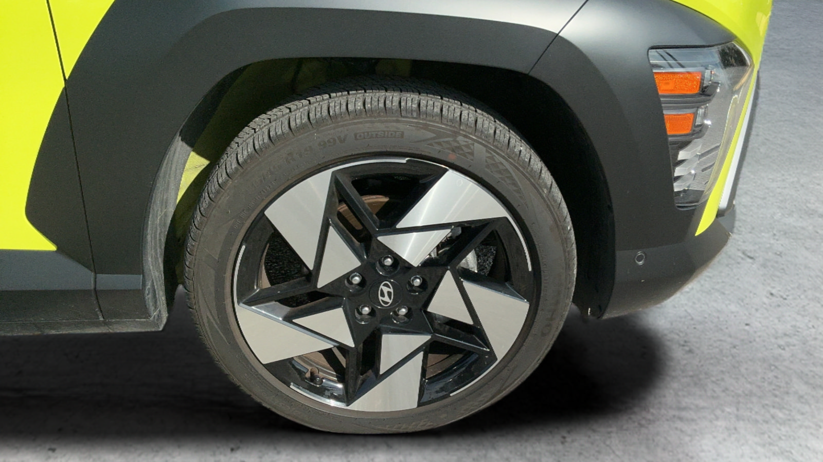 Used 2024 Hyundai Kona Limited FWD image 44