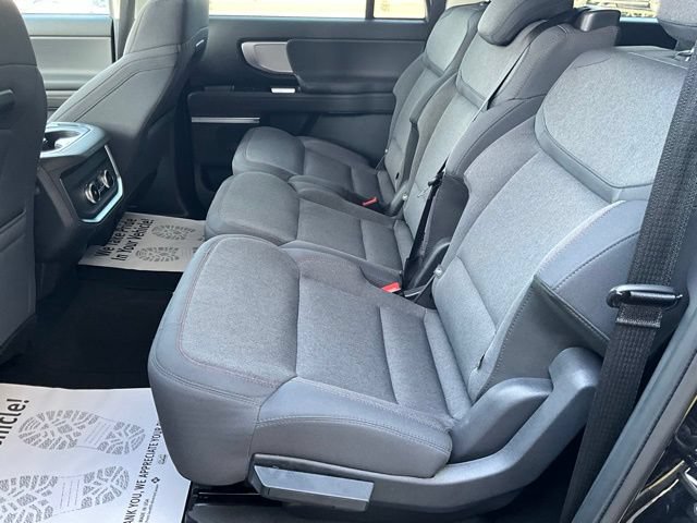 Used 2025 Ford Expedition Max Active RWD image 6