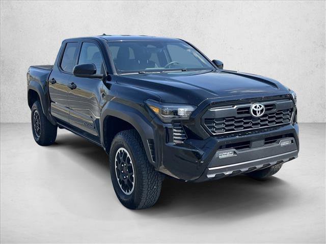 Used 2025 Toyota Tacoma TRD Off-Road AWD/4WD image 3