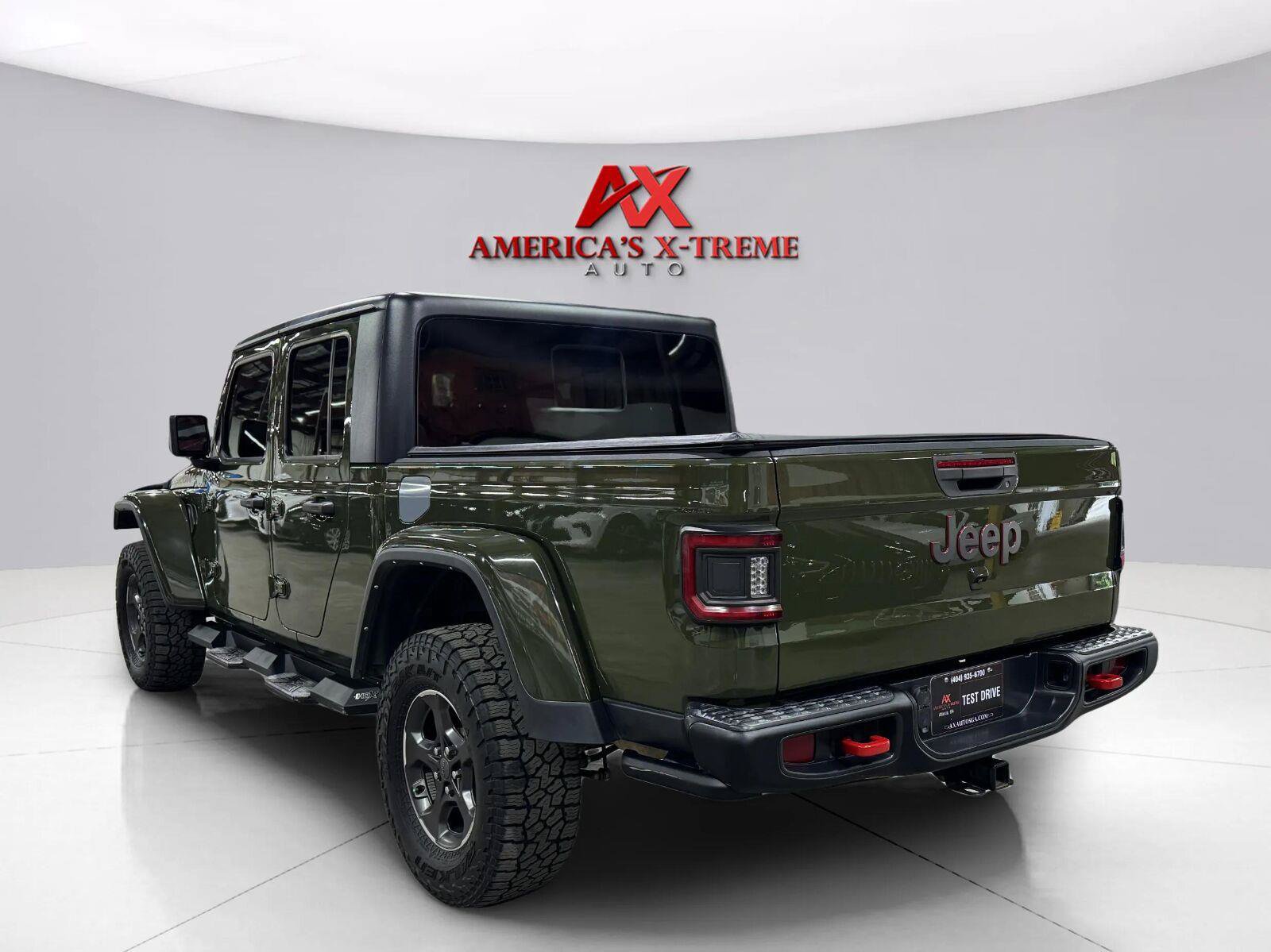 Used 2021 Jeep Gladiator Rubicon w/ Trailer Tow Package AWD/4WD image 5