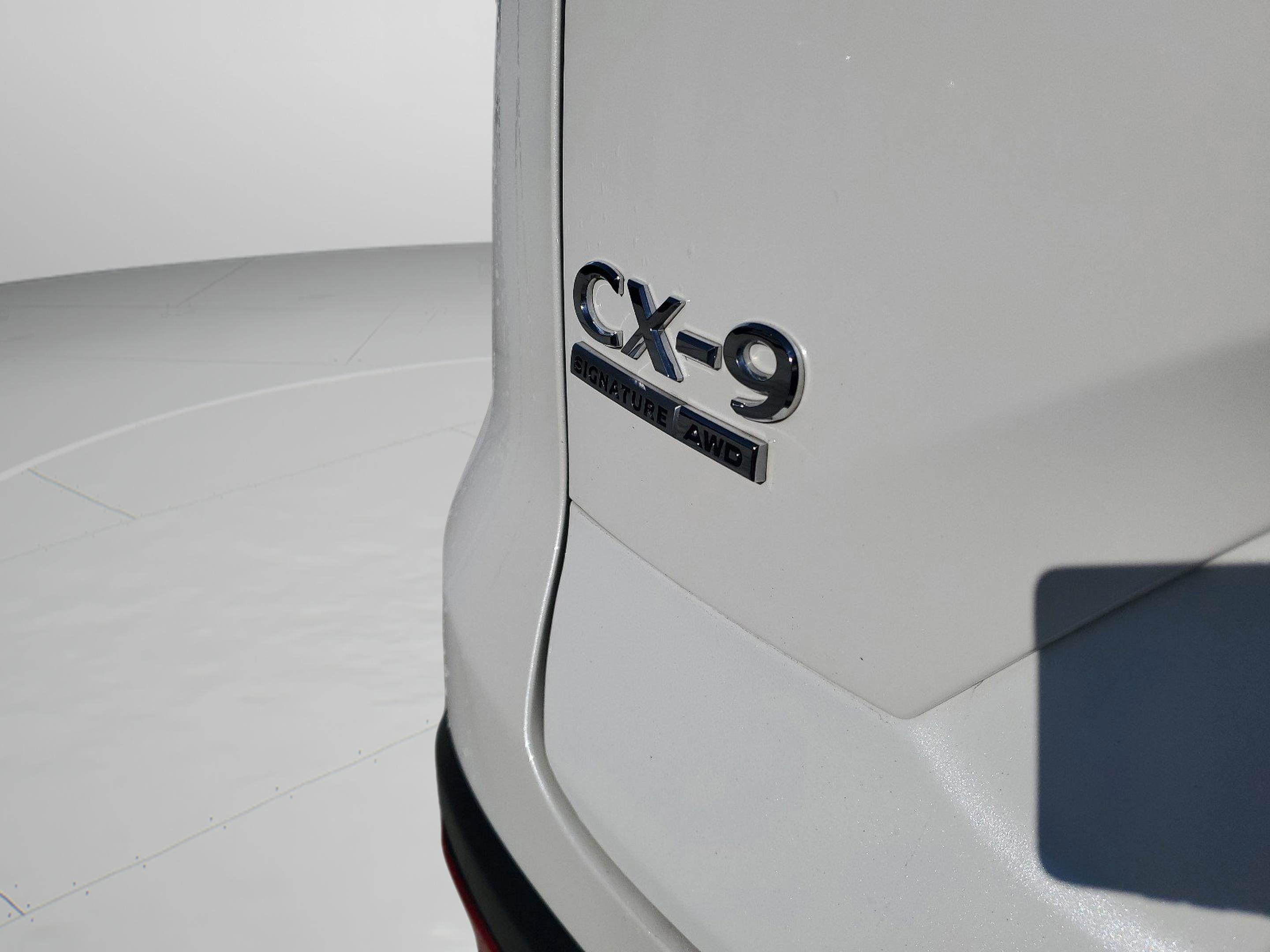 Used 2022 MAZDA CX-9 Signature image 8