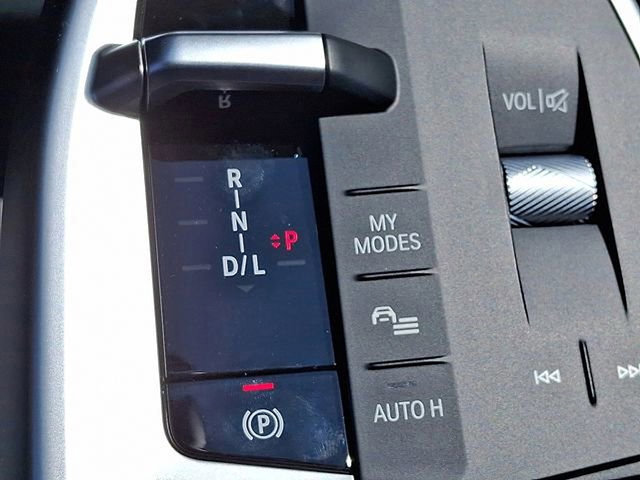 Certified 2026 BMW X1 xDrive28i w/ Convenience Package image 11