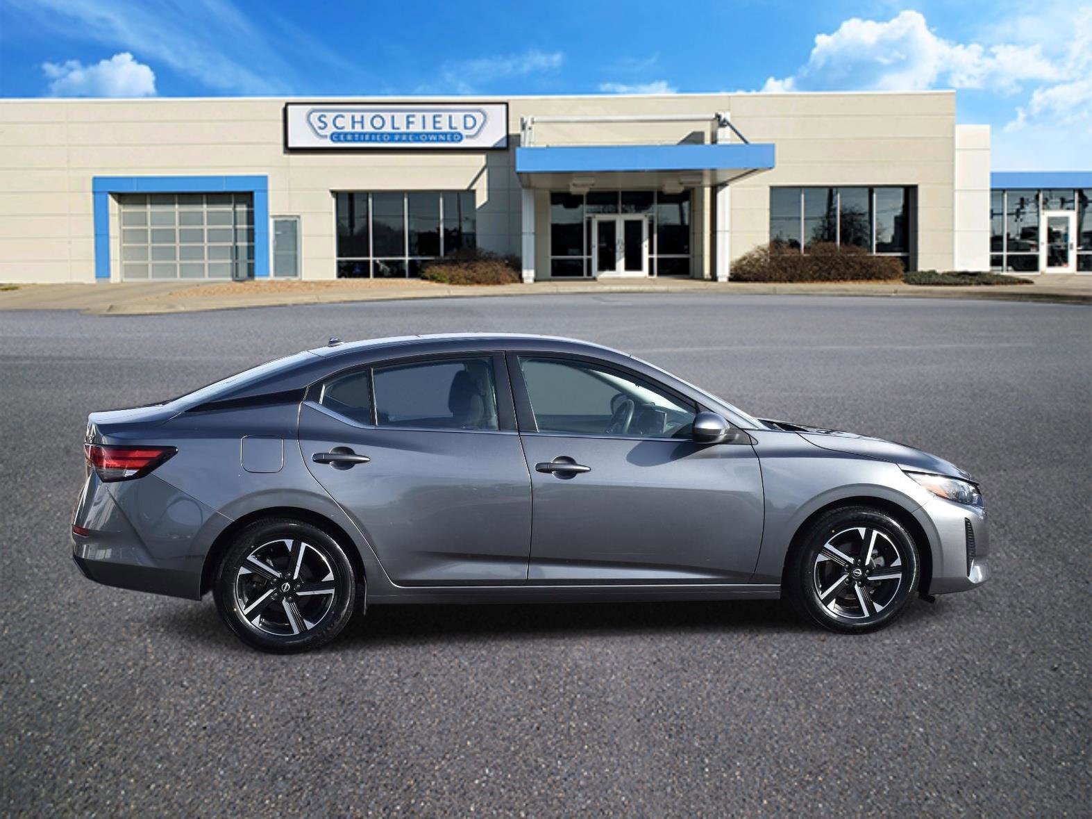 Used 2024 Nissan Sentra SV image 2