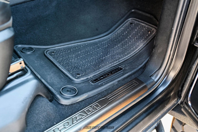 Used 2024 RAM 5500 4x4 Crew Cab image 83