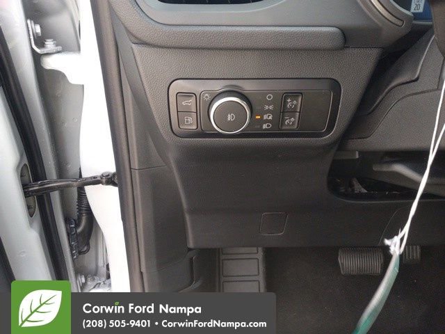 New 2025 Ford Escape SE image 17