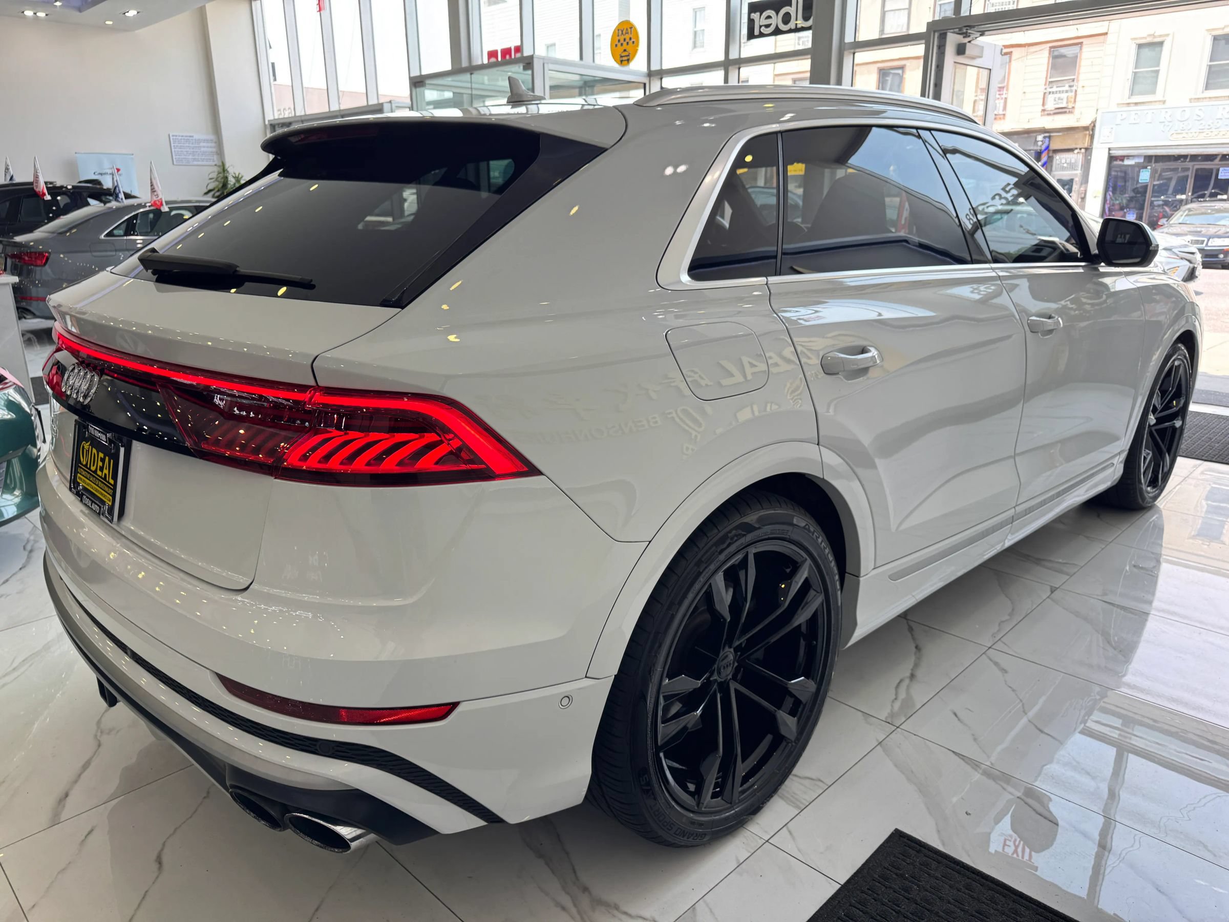 Used 2020 Audi SQ8 Premium Plus AWD/4WD image 7