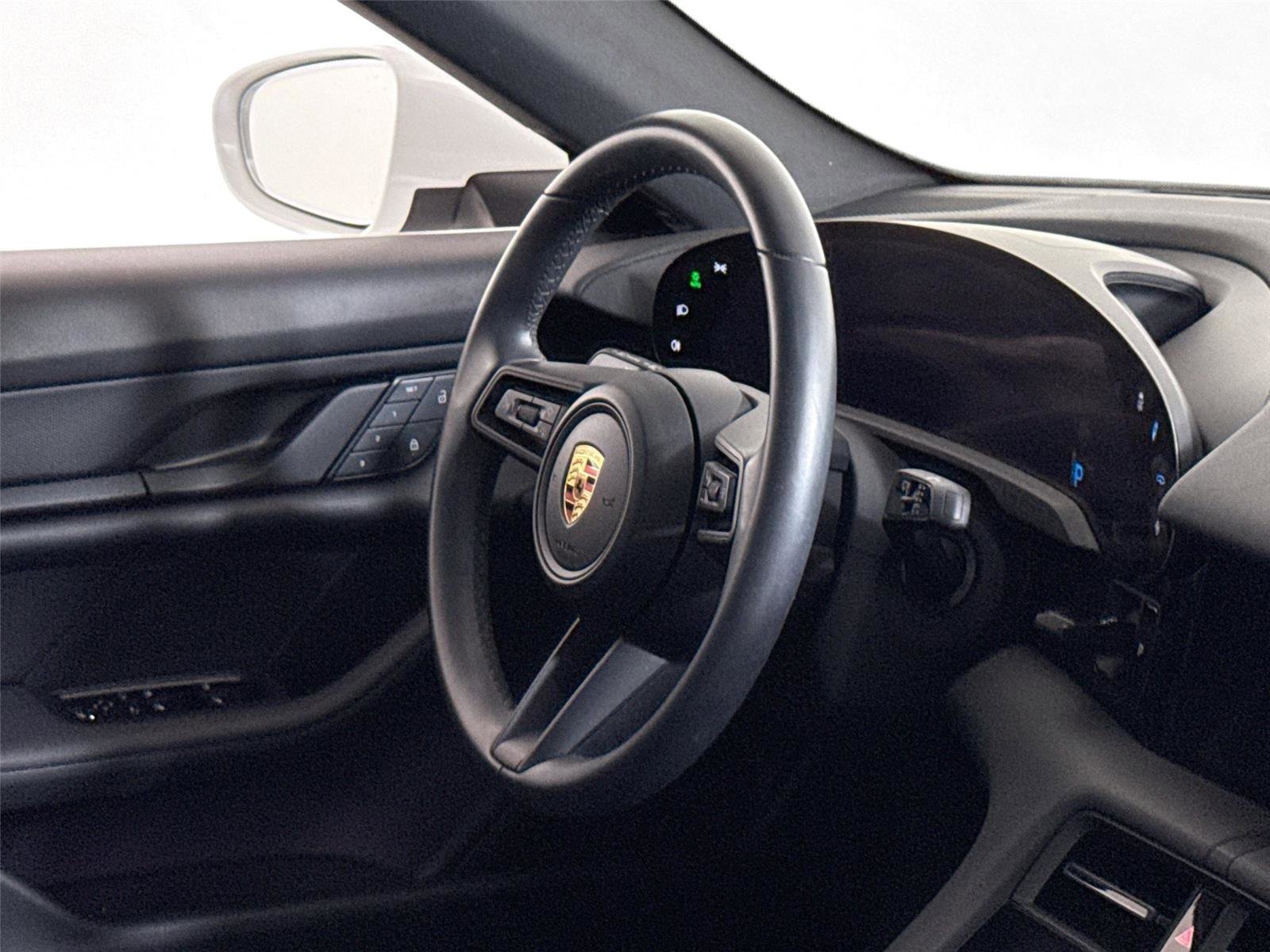 Used 2023 Porsche Taycan 4S image 33