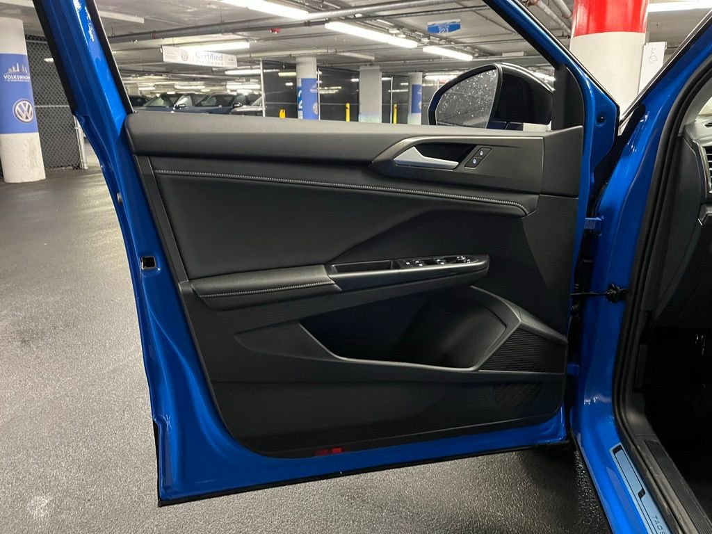 New 2026 Volkswagen Taos SE AWD/4WD image 20