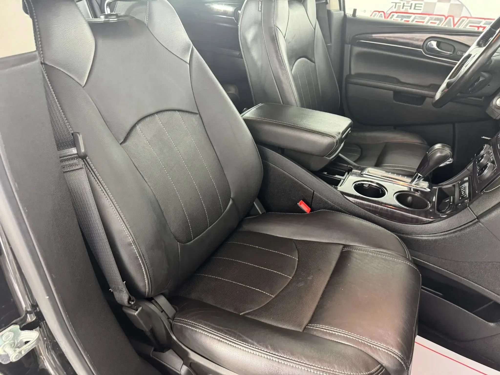 Used 2017 Buick Enclave Premium w/ Experience Buick Package AWD/4WD image 36