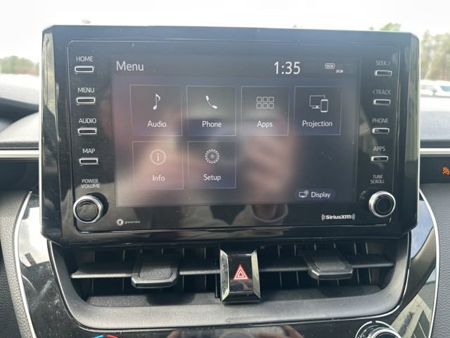 Used 2021 Toyota Corolla LE FWD image 16