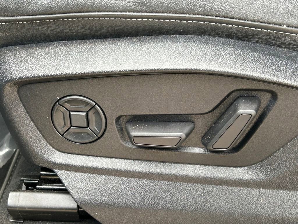 Used 2023 Audi Q8 Premium Plus w/ Premium Plus Package image 29