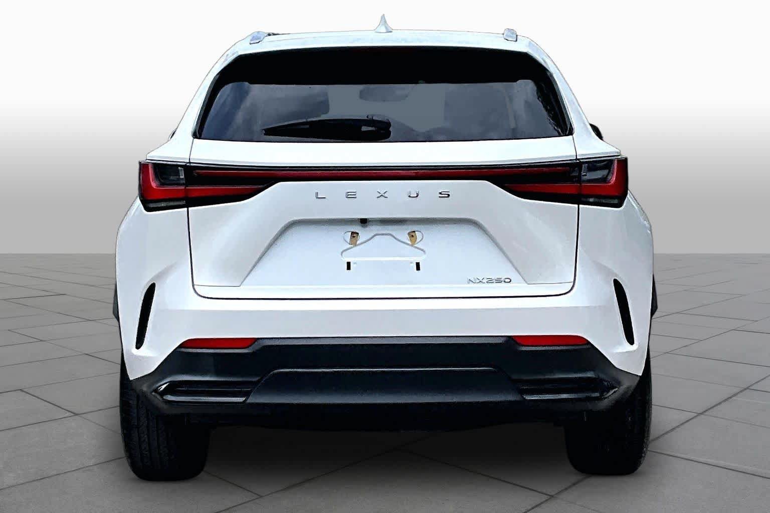 Used 2024 Lexus NX 250 FWD w/ Towing Package (2000 Lbs) image 5