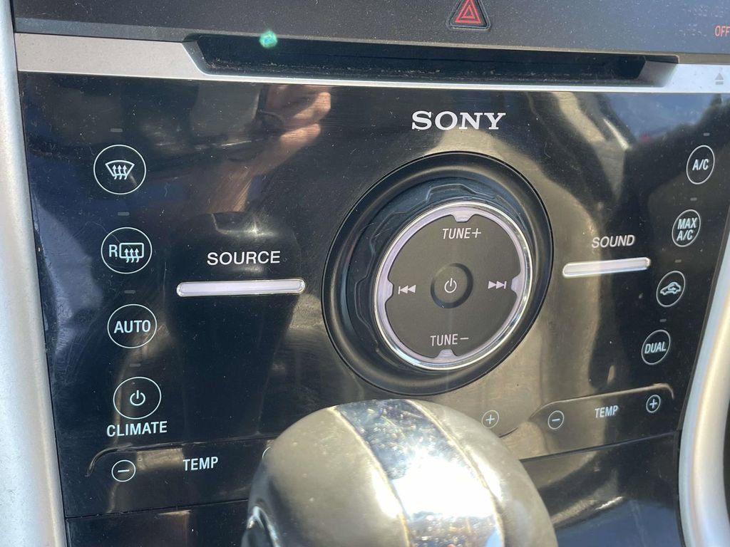 Used 2011 Ford Edge Limited image 20