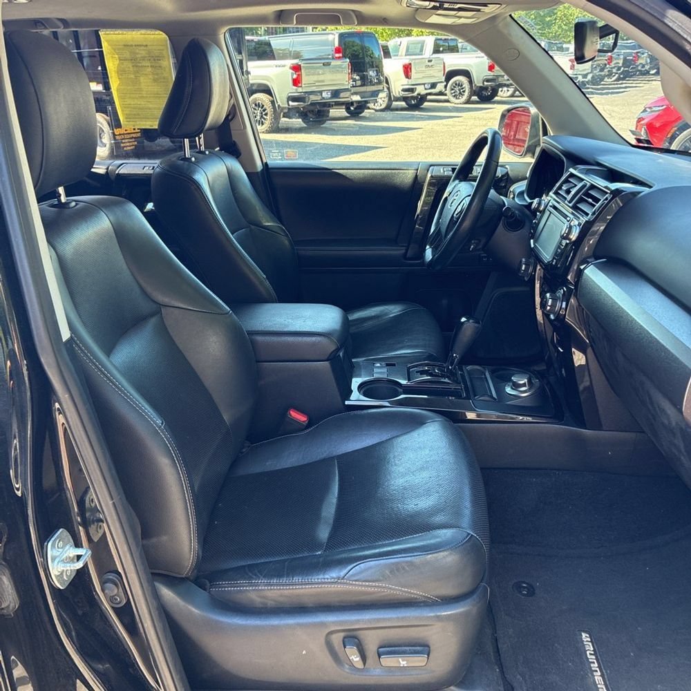 Used 2019 Toyota 4Runner Limited AWD/4WD image 8