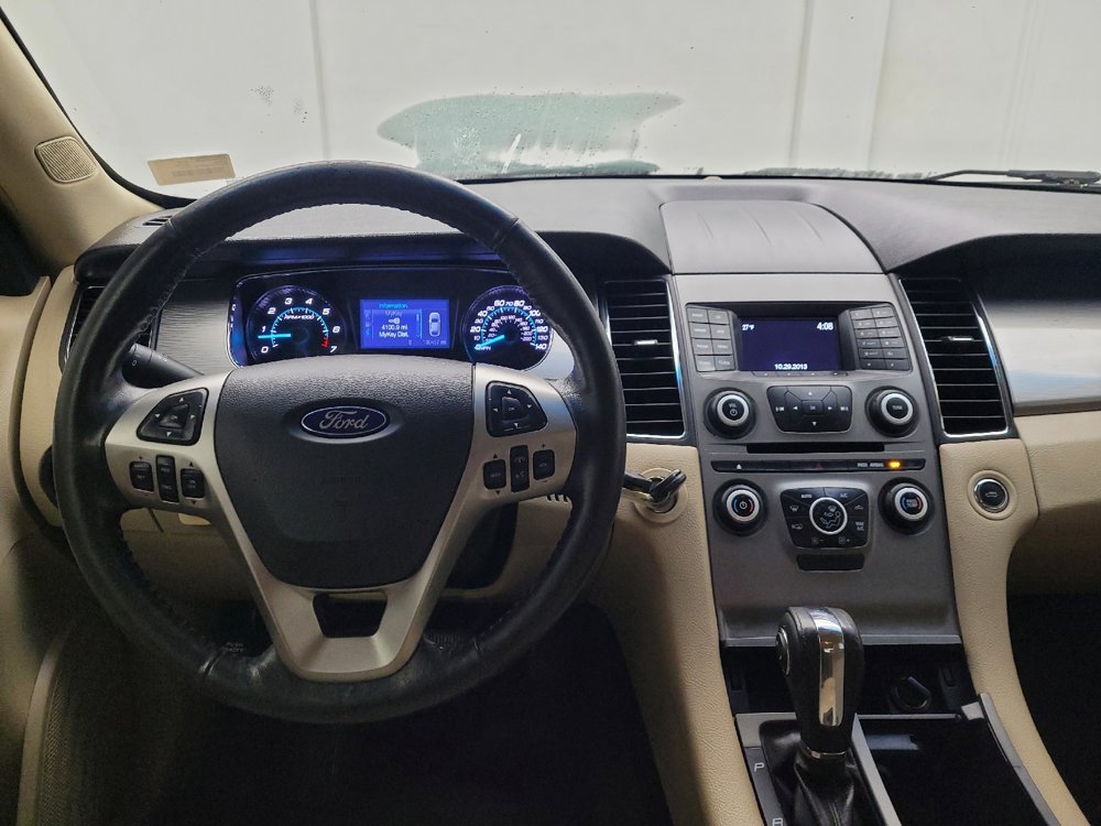 Used 2014 Ford Taurus SEL image 22