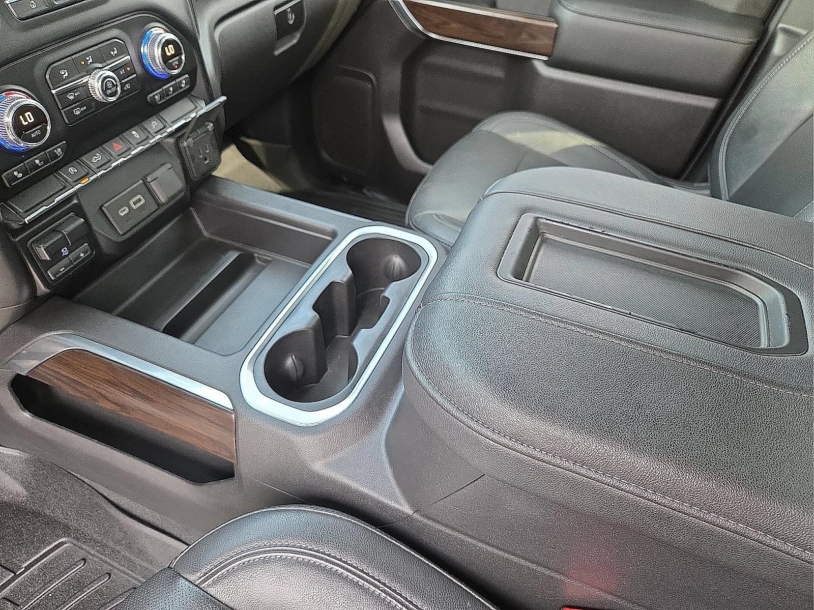 Used 2019 GMC Sierra 1500 SLT w/ SLT Premium Package AWD/4WD image 10