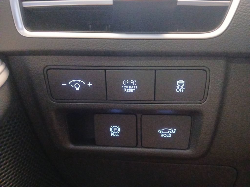 New 2026 Hyundai Sonata Limited FWD image 19