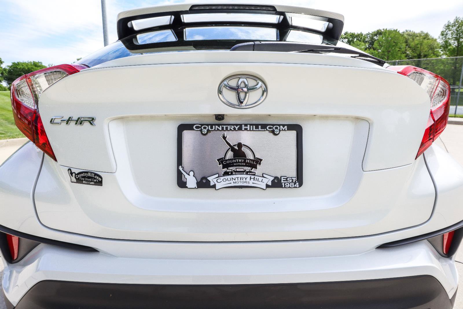 Used 2020 Toyota C-HR XLE FWD image 38