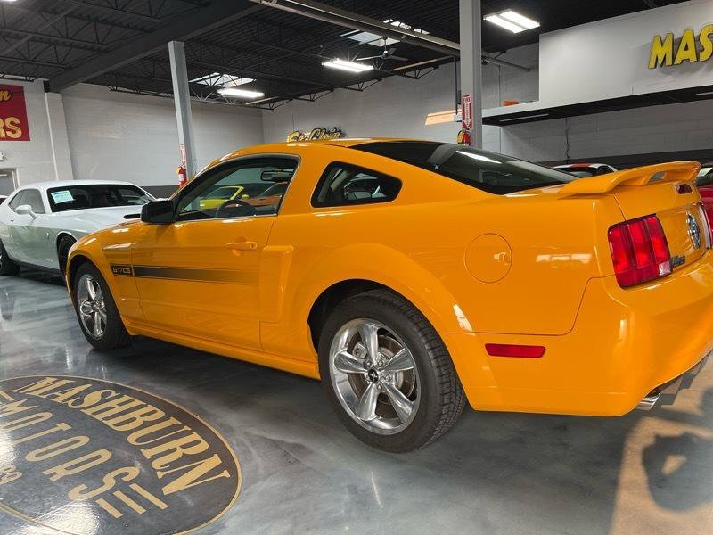 Used 2008 Ford Mustang GT Premium RWD image 16