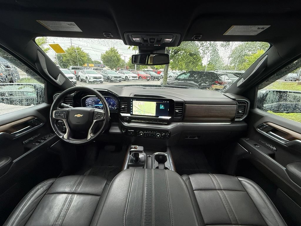 Used 2023 Chevrolet Silverado 1500 High Country w/ High Country Premium Package AWD/4WD image 31