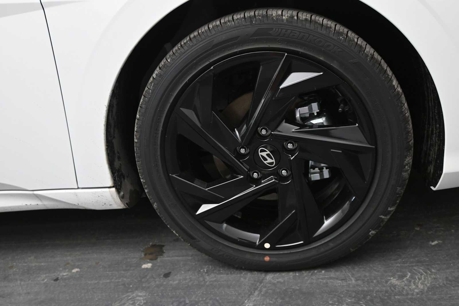 New 2026 Hyundai Elantra SEL Sport FWD image 10