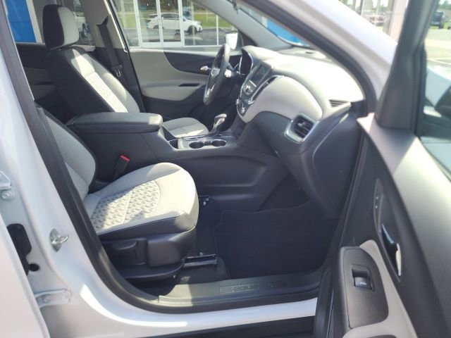Used 2023 Chevrolet Equinox LS w/ LS Convenience Package image 33