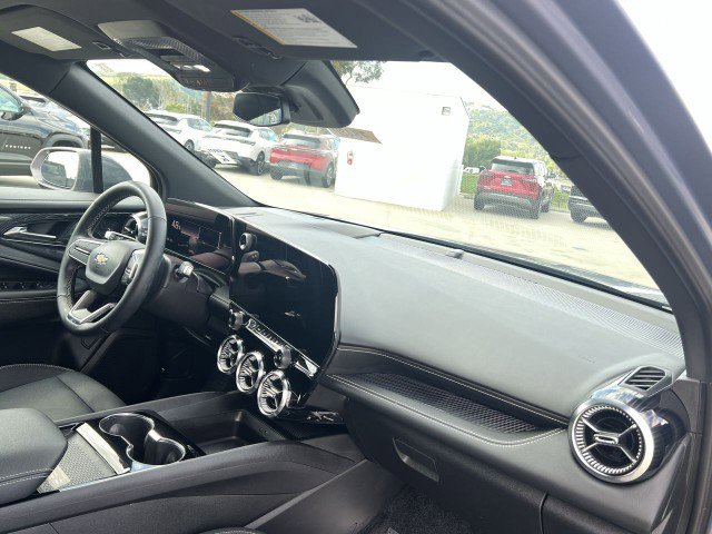 Used 2024 Chevrolet Blazer EV LT image 29