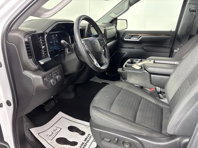 Used 2026 Chevrolet Silverado 1500 RST AWD/4WD image 18