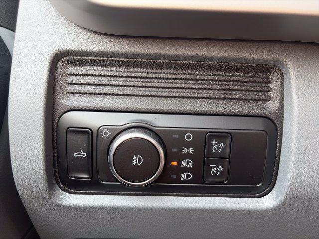 New 2026 Ford F550 2WD Regular Cab Super Duty image 15