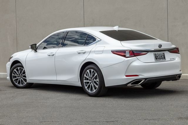 Used 2025 Lexus ES 350 w/ Accessory Package (Z2) FWD image 3