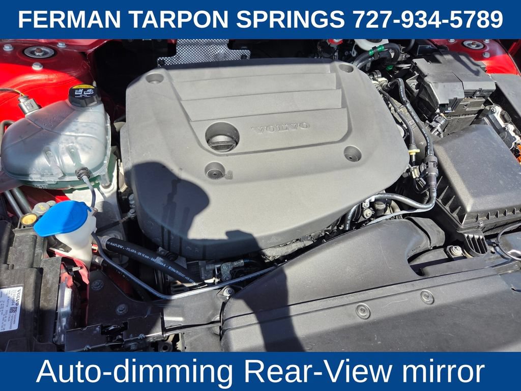 Certified 2023 Volvo XC40 B5 Plus AWD/4WD image 22
