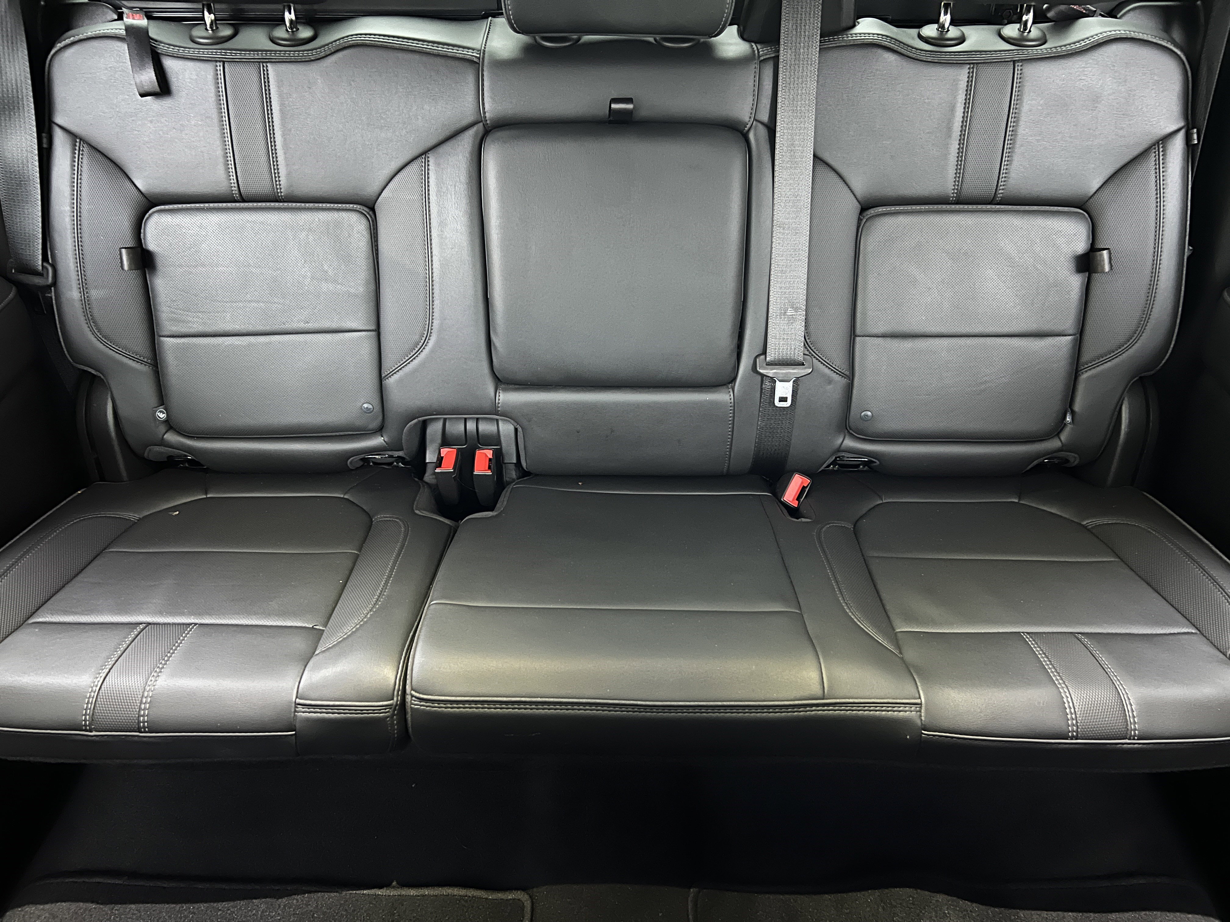 Used 2022 Chevrolet Silverado 3500 High Country w/ Safety Package II image 18