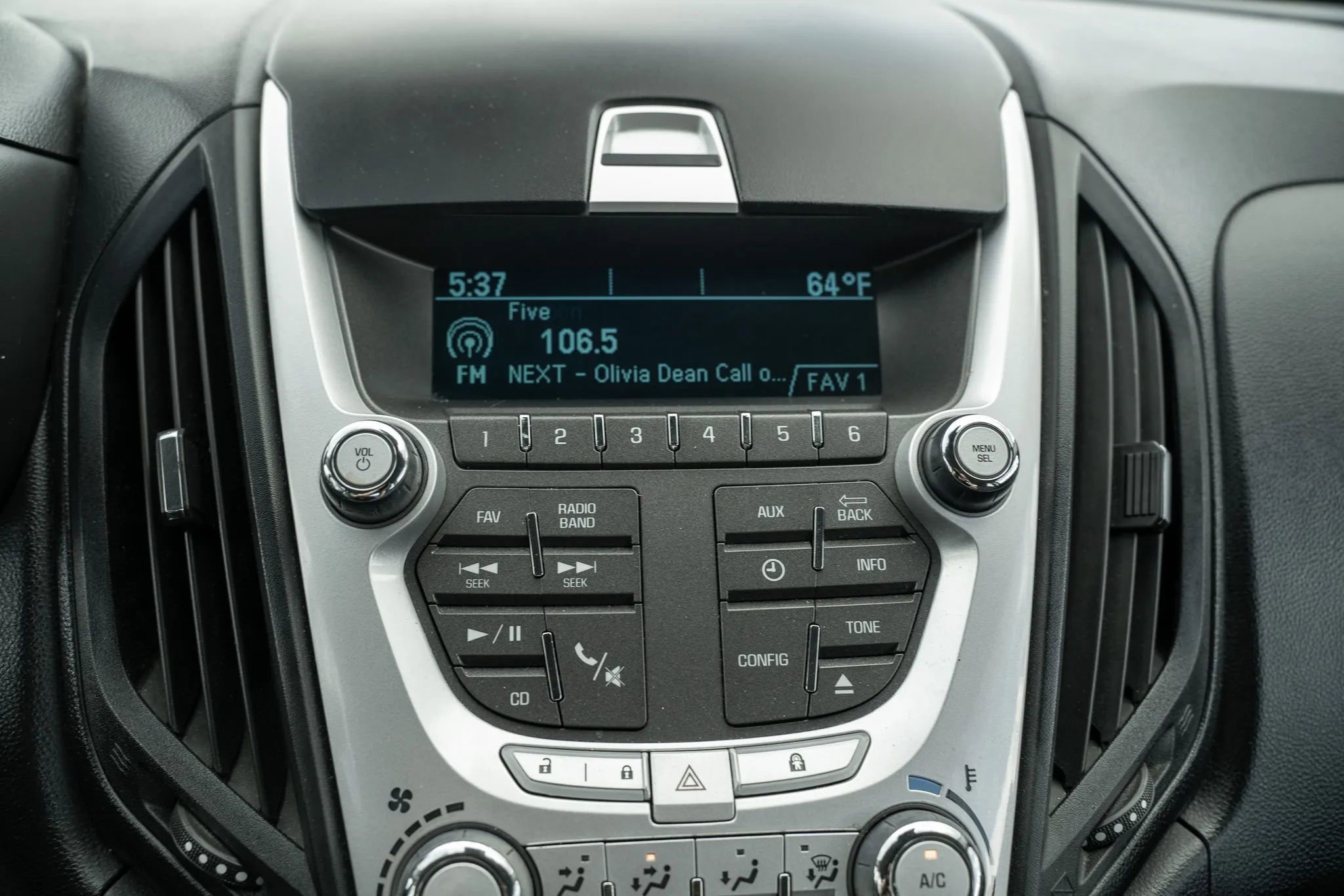 Used 2013 Chevrolet Equinox LS FWD image 18