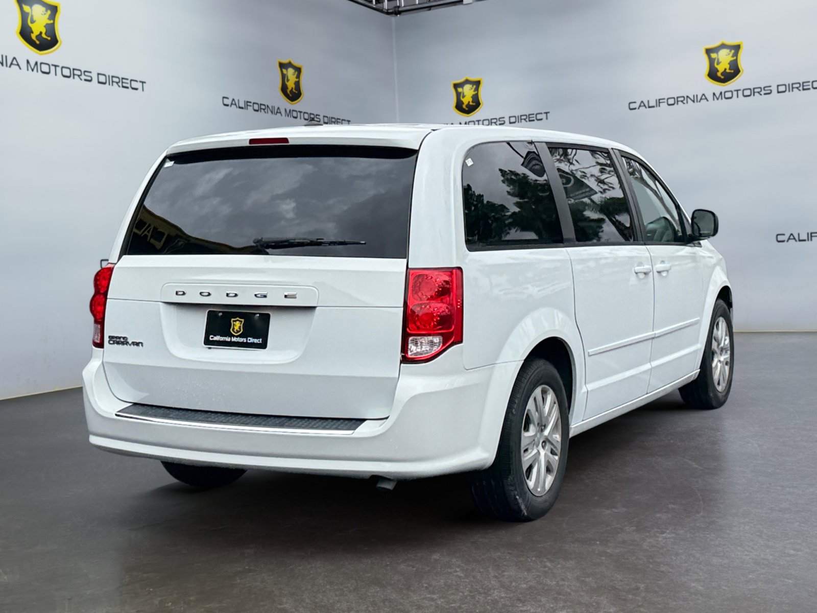 Used 2017 Dodge Grand Caravan SE w/ UConnect Hands-Free Group image 5