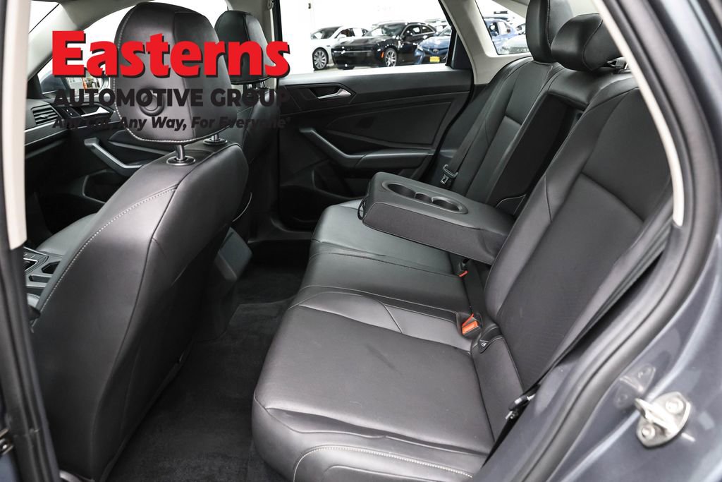 Used 2020 Volkswagen Jetta SE image 21