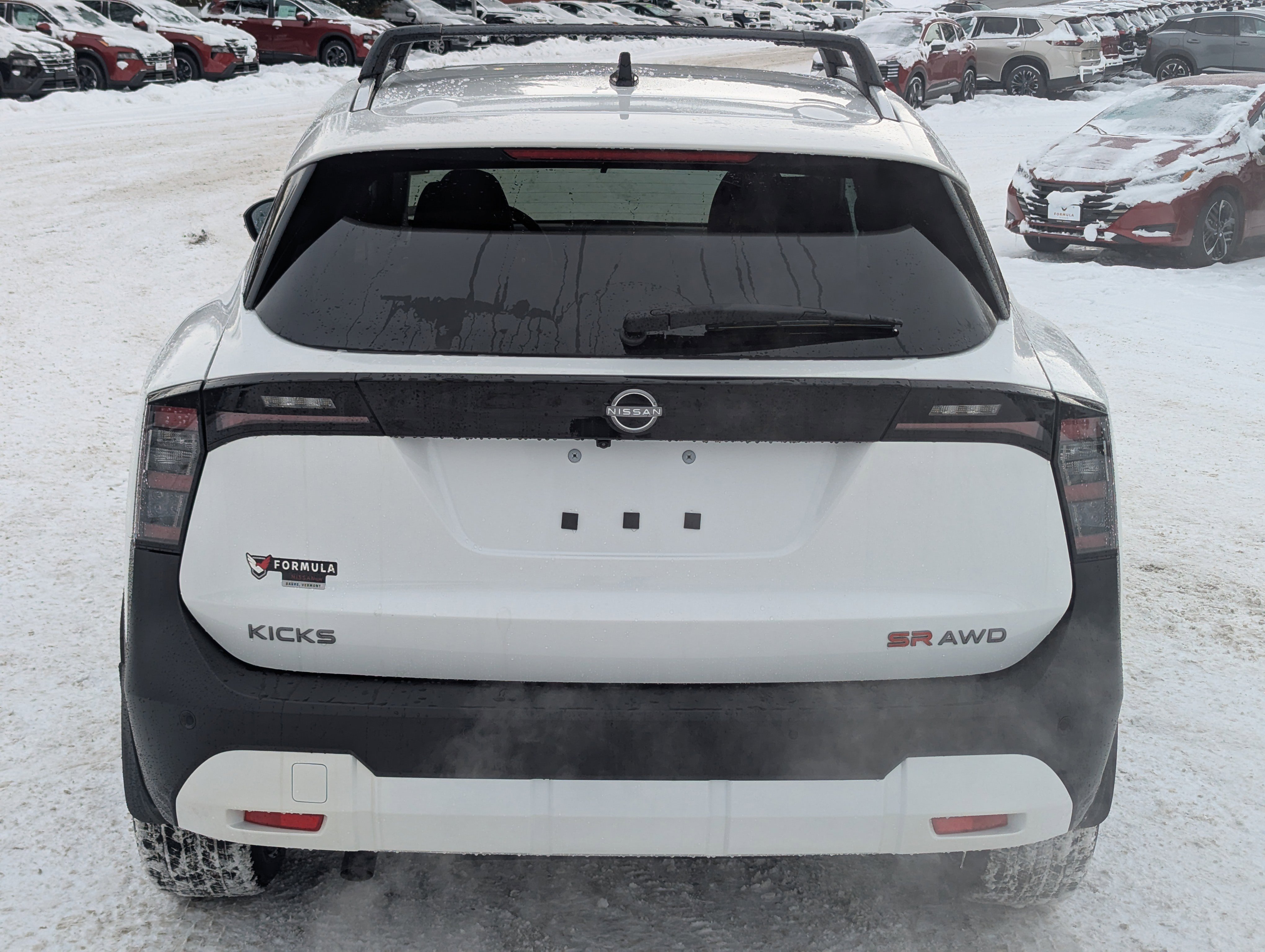 New 2026 Nissan Kicks SR w/ Cold Weather Package image 6