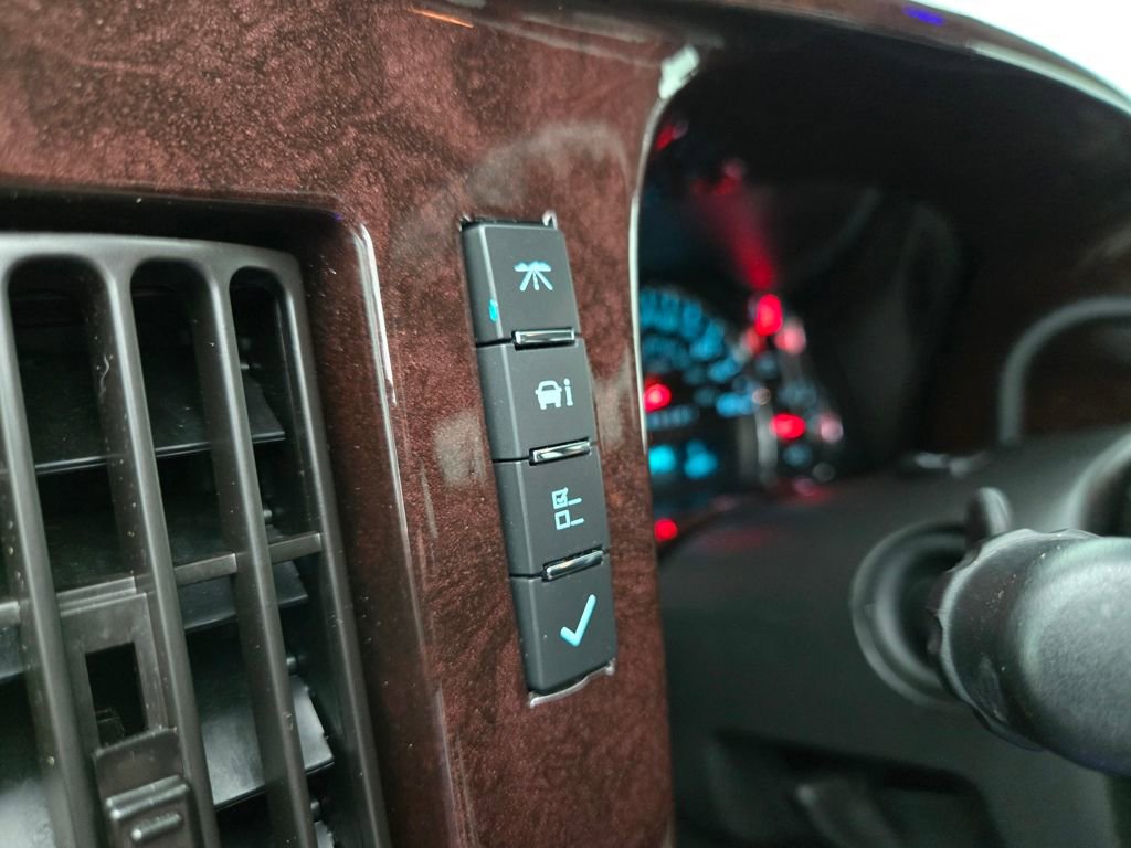 Used 2020 GMC Savana 2500 Explorer Limited SE image 22